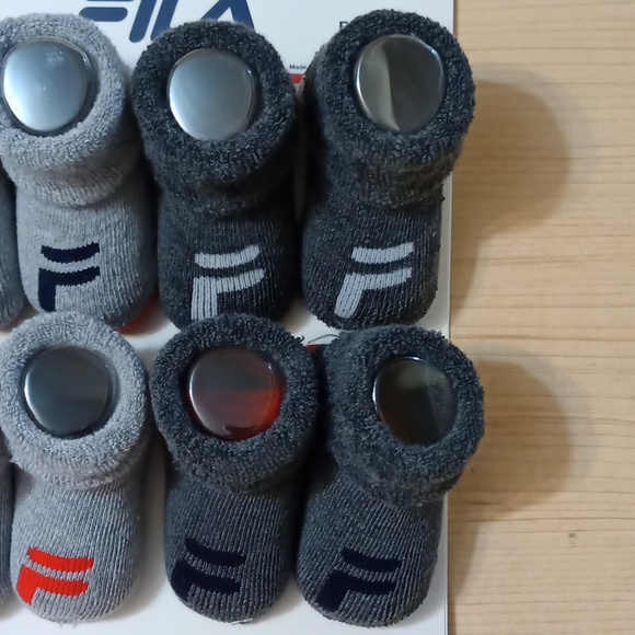 Fila Baby Sock Booties 12 - 18 Months 4 Pairs Newborn - Picture 5 of 8